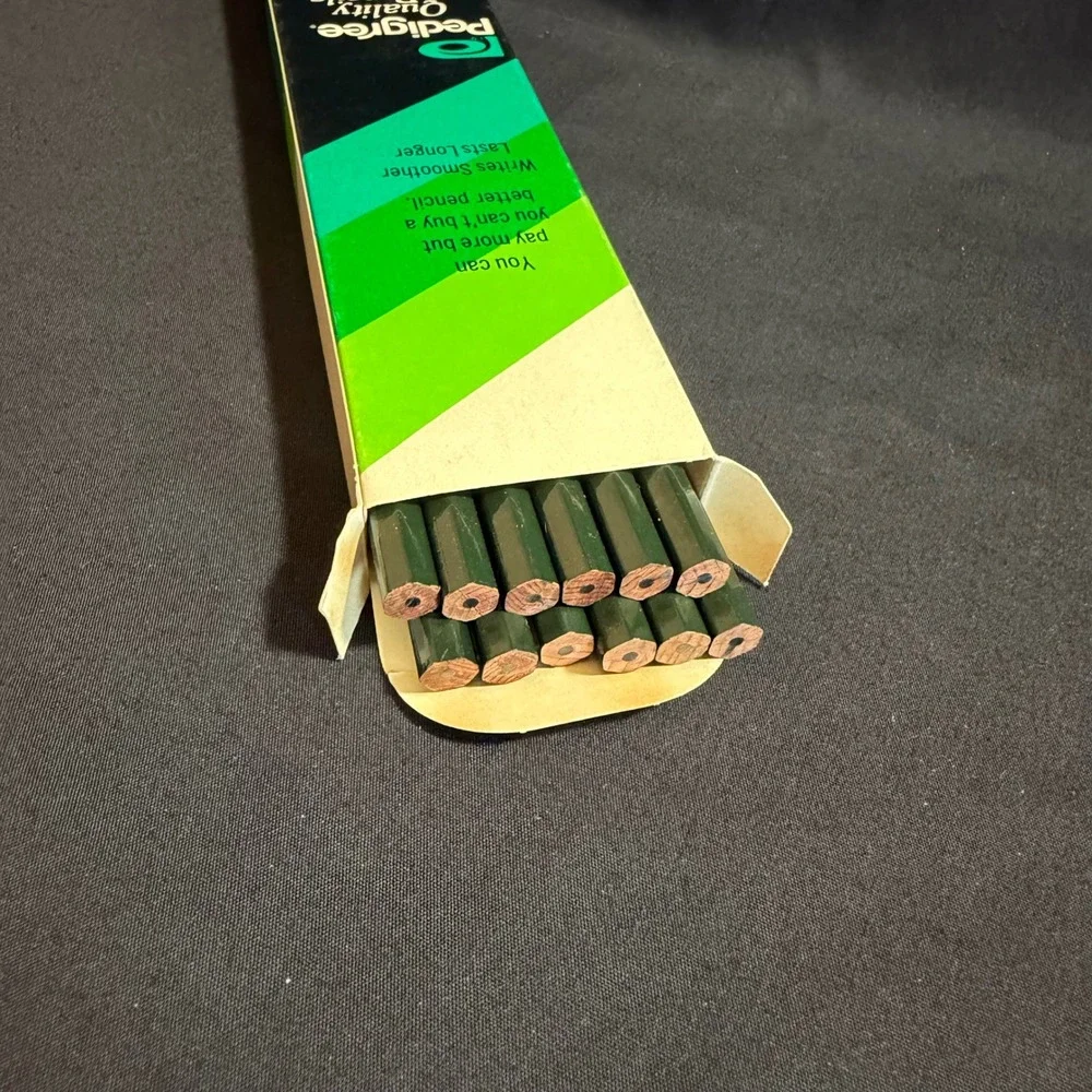 Vintage Empire Pedigree Drawing 900-2H Pencils NOS Green 1 Dozen 1974 USA Made‎